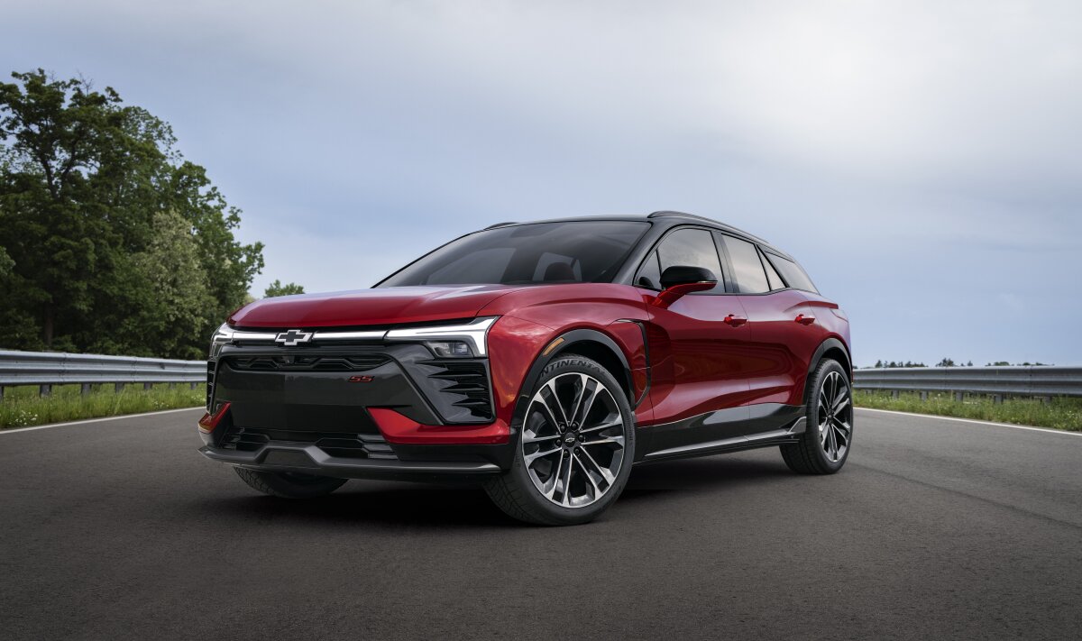 2025 Chevrolet Blazer EV front look